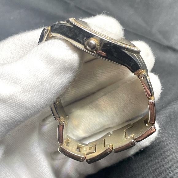 Disney Women's MK2127 Mickey Mouse Rhinestone Accent Gold-Tone Bracelet Watch - Picture 5 of 9